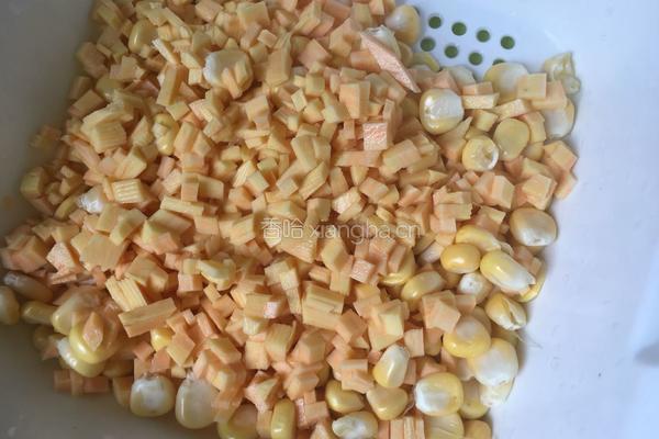 玉米红薯饼的做法图解3