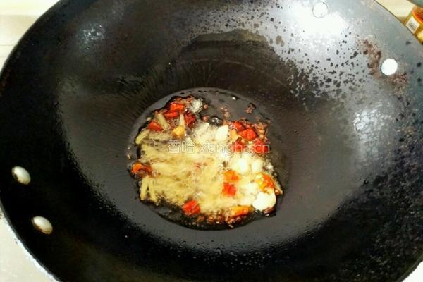 黄鸭鱼炖豆腐的做法图解2