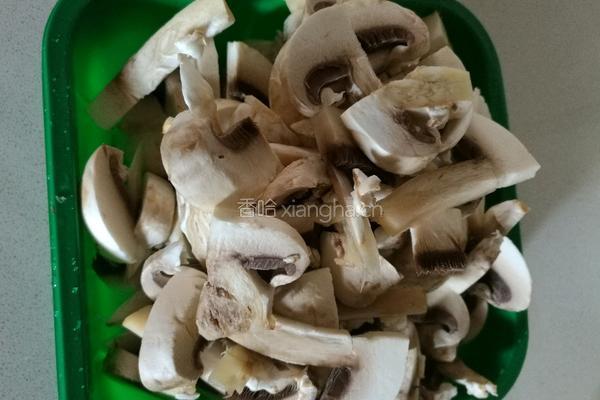 豌豆虾仁炒口蘑的做法图解4