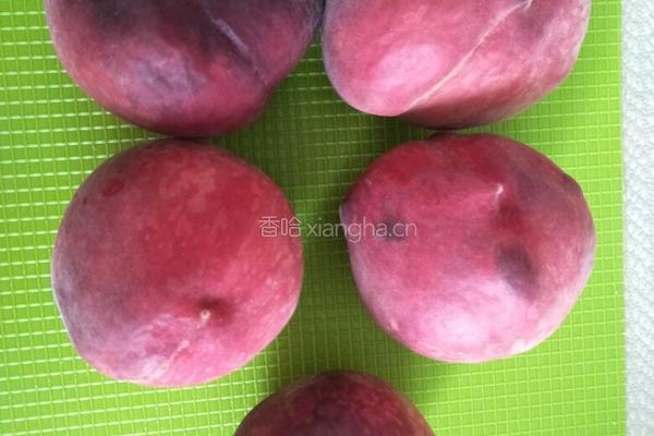 桃子罐头的做法图解1