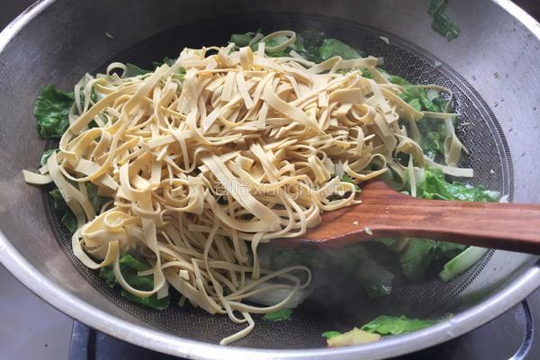 青菜炒千张的做法图解8