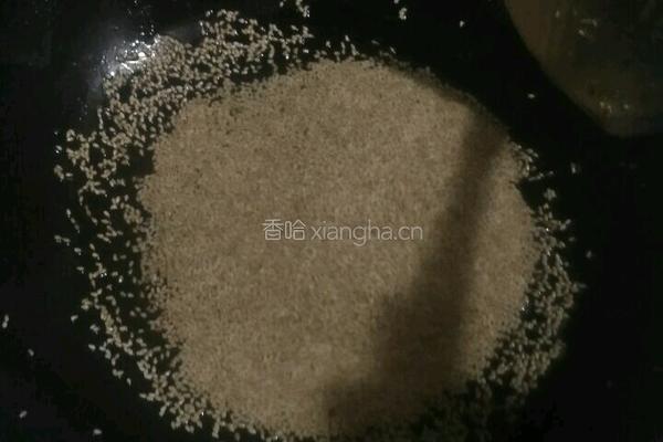 土豆炒芝麻的做法图解3