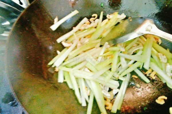 虾米节瓜粉丝煲的做法图解2