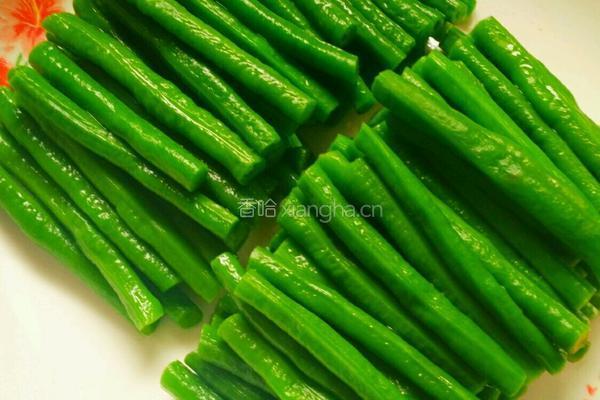 凉拌豆角的做法图解2