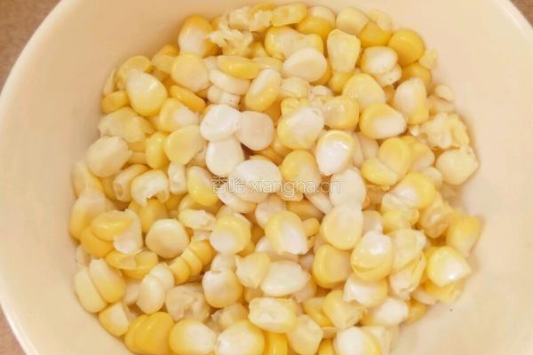 玉米蛋花粥的做法图解2