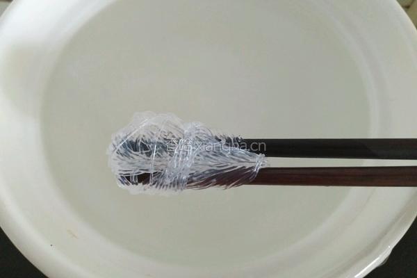 凉拌粉丝菠菜的做法图解4