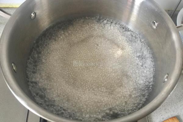 椰汁芒果红豆西米露的做法图解3