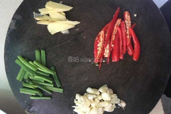 芹菜炒香干的做法图解2