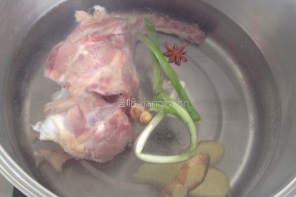 肉末麻辣米线的做法图解1