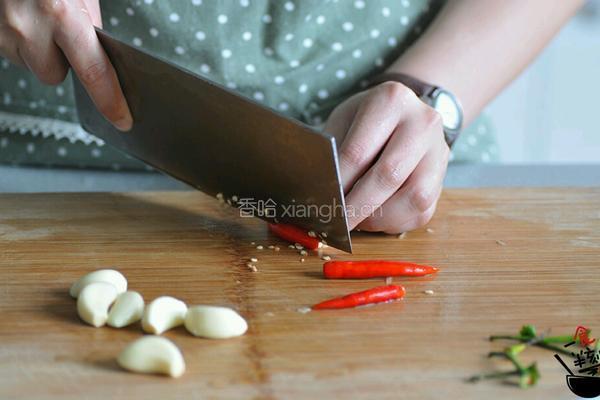 香脆和酸辣一块干‖土豆两吃的做法图解2