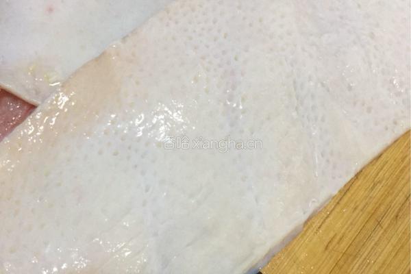 水晶肉皮冻的做法图解3