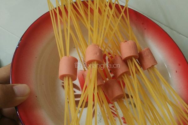 咖喱芝士穿肠意面的做法图解1