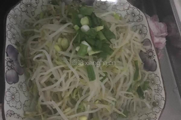 凉拌绿豆芽的做法图解4