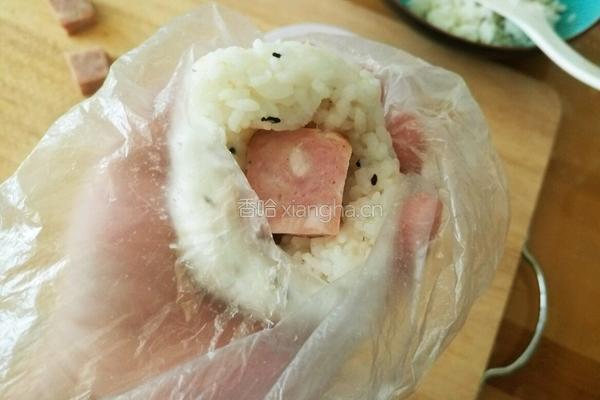红肠饭团的做法图解8
