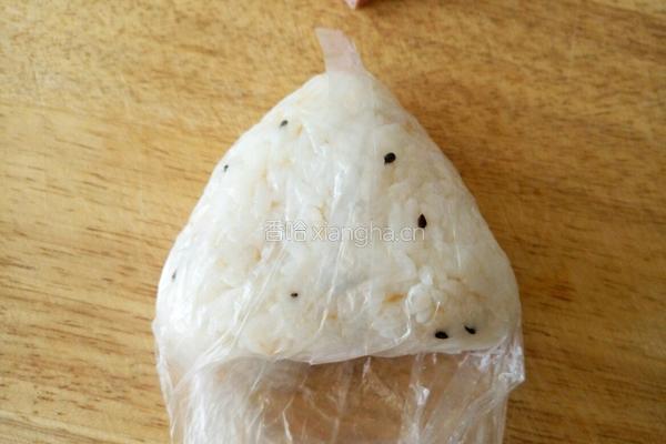 红肠饭团的做法图解9