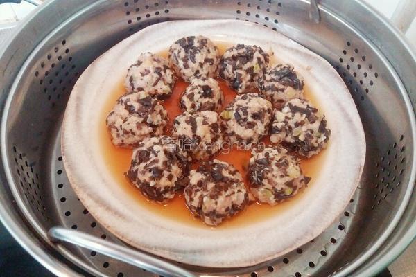 茄汁木耳丸子的做法图解6