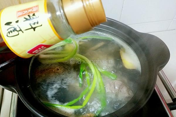 献给妈妈的爱(养生大骨汤)的做法图解6