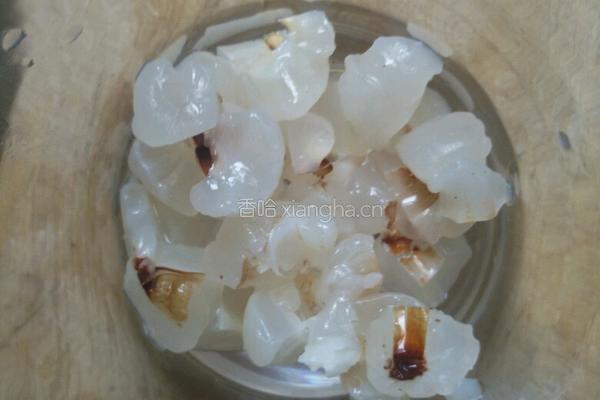清凉荔枝饮料的做法图解3