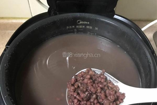 薏仁红豆粥的做法图解5