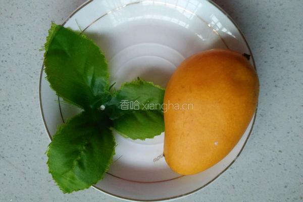 芒果玫瑰花的做法图解2