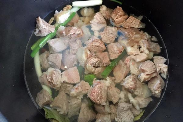 牛肉西红柿汤的做法图解5