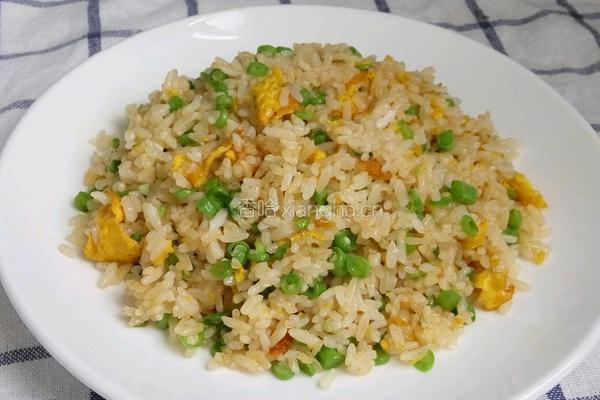 豇豆蛋炒饭的做法图解8
