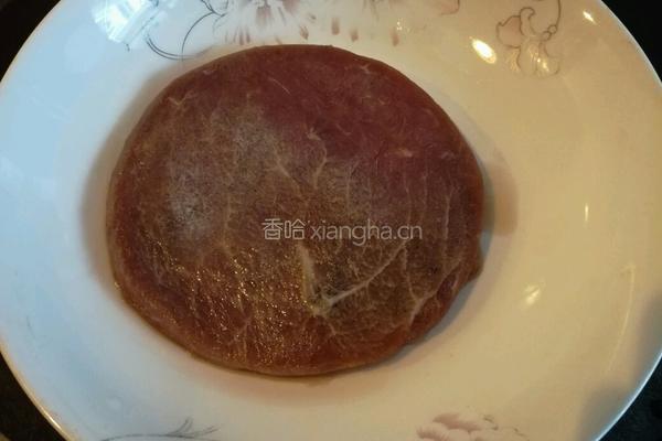 芝士焗牛扒饭的做法图解1
