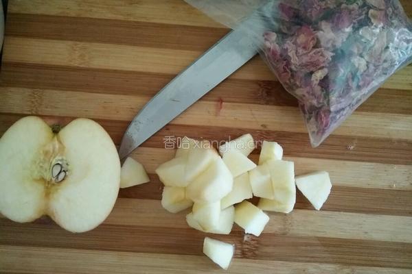 苹果玫瑰蜂蜜饮的做法图解1