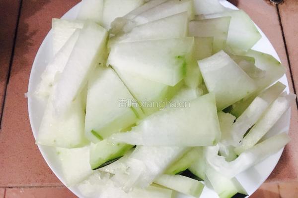 夏日绝配-冬瓜炖排骨的做法图解1