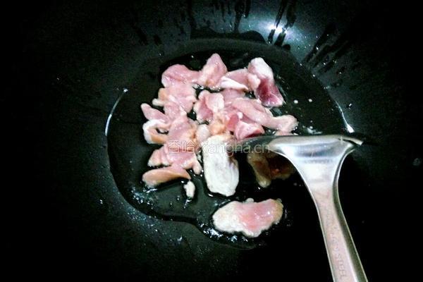 瘦肉丝瓜汤的做法图解3