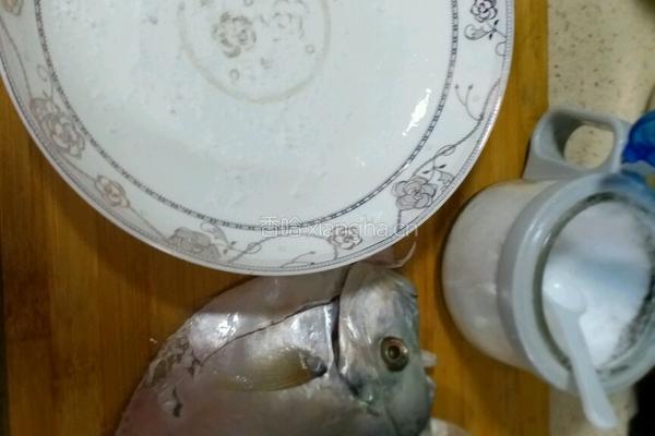 香煎咸鲜扁鱼的做法图解3