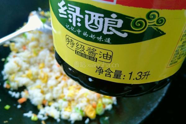 酱油炒饭的做法图解6