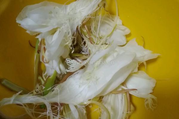 昙花瘦肉汤的做法图解4