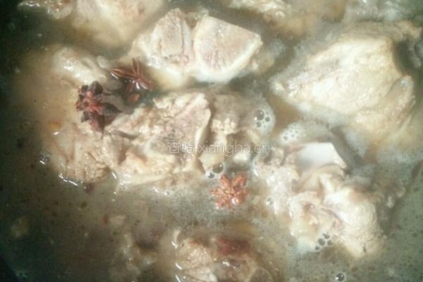 排骨炖豆角土豆的做法图解6