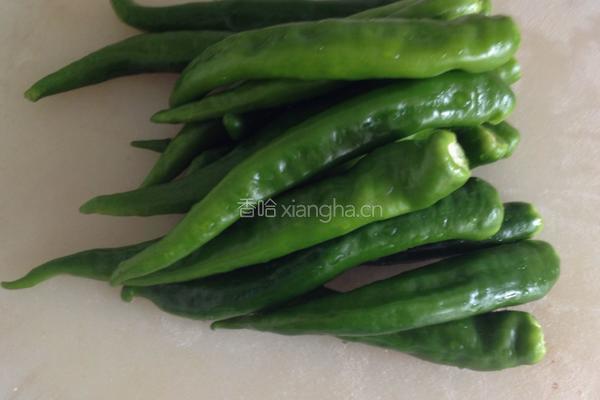 味极虎皮青椒的做法图解1
