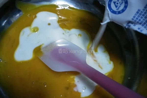 草莓蛋糕卷的做法图解2