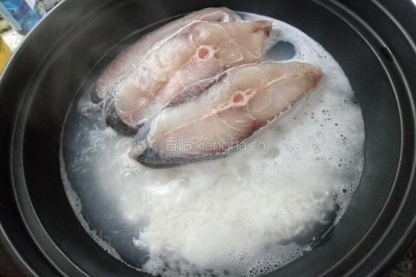 海鱼叉烧煲仔饭的做法图解7