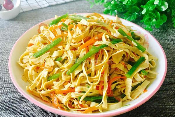 芹菜干丝的做法图解17