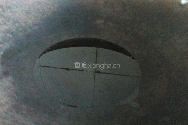 油炸花生米的做法图解1
