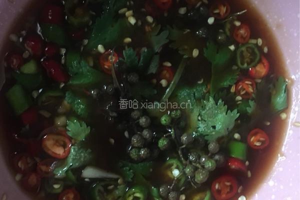 酸辣鸡脚的做法图解6