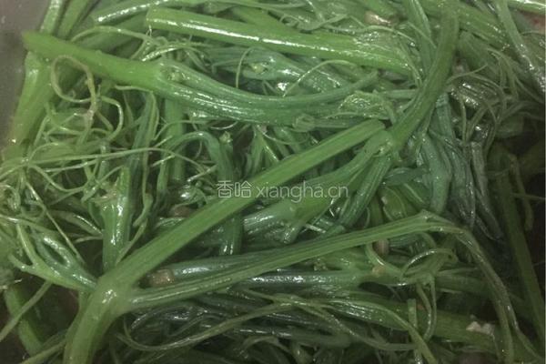烧腩炒龙须菜的做法图解6