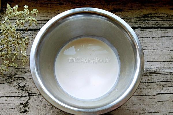 奶油水果蛋糕的做法图解1
