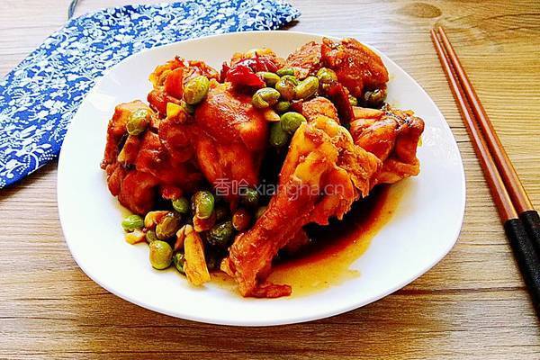 毛豆炖鸡翅根的做法图解6