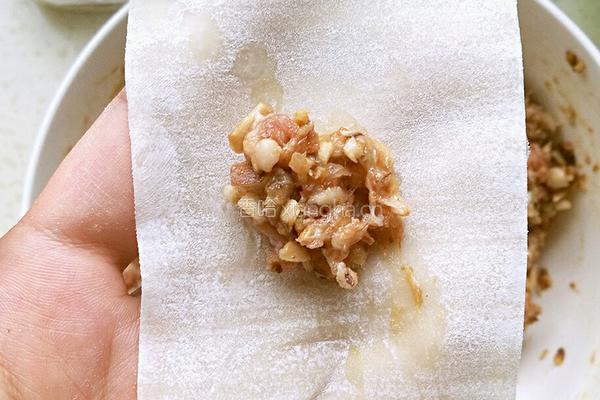 猪肉香菇馅馄饨的做法图解8