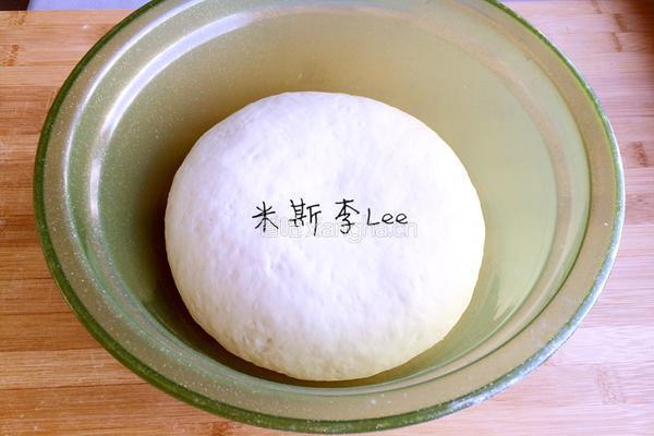 香豆面儿花卷的做法图解5