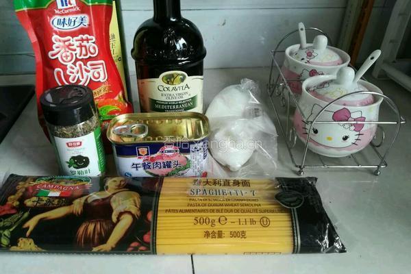 西红柿意大利面的做法图解1
