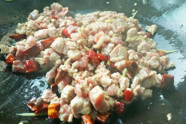 香辣牛肉酱的做法图解8