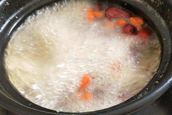 虫草花炖鸽子的做法图解4