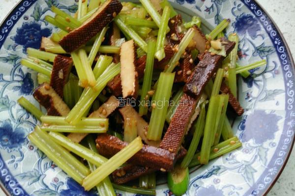 凉拌香芹豆腐干的做法图解10