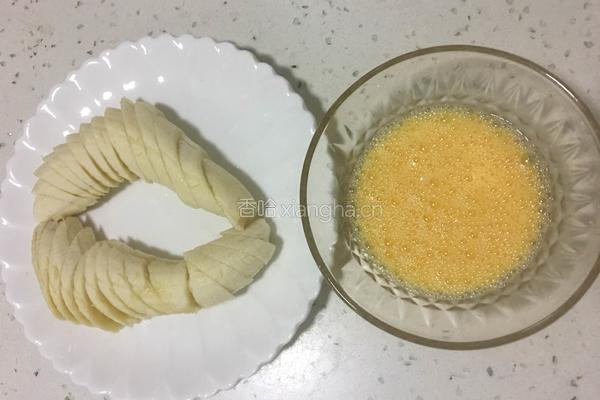 炸香蕉片的做法图解2